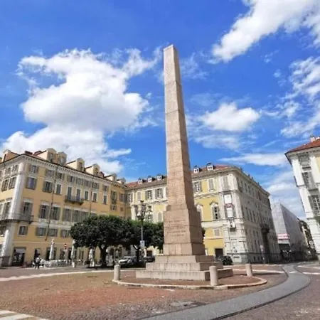 Daire Annuncio Vecchio Centro Storico - Lussuosa E Ampia Mansarda Torino